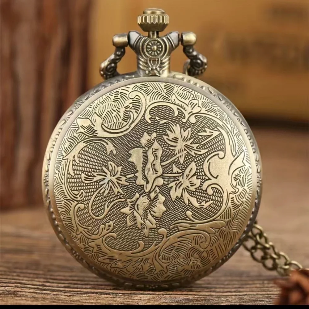 Eagle Wings Retro Nostalgic Hollow Necklace Pocket Watch,Antique Bronze
